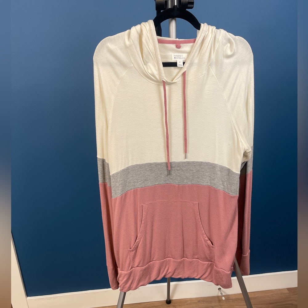 Market Spruce long sleeved hoodie top - Picture 2 of 4